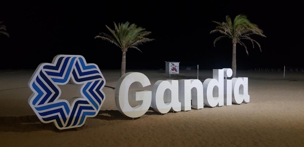Palmeras - Muy Exclusivo Y Cerca De La Playa!! Solo Familias Gandía Exteriör bild